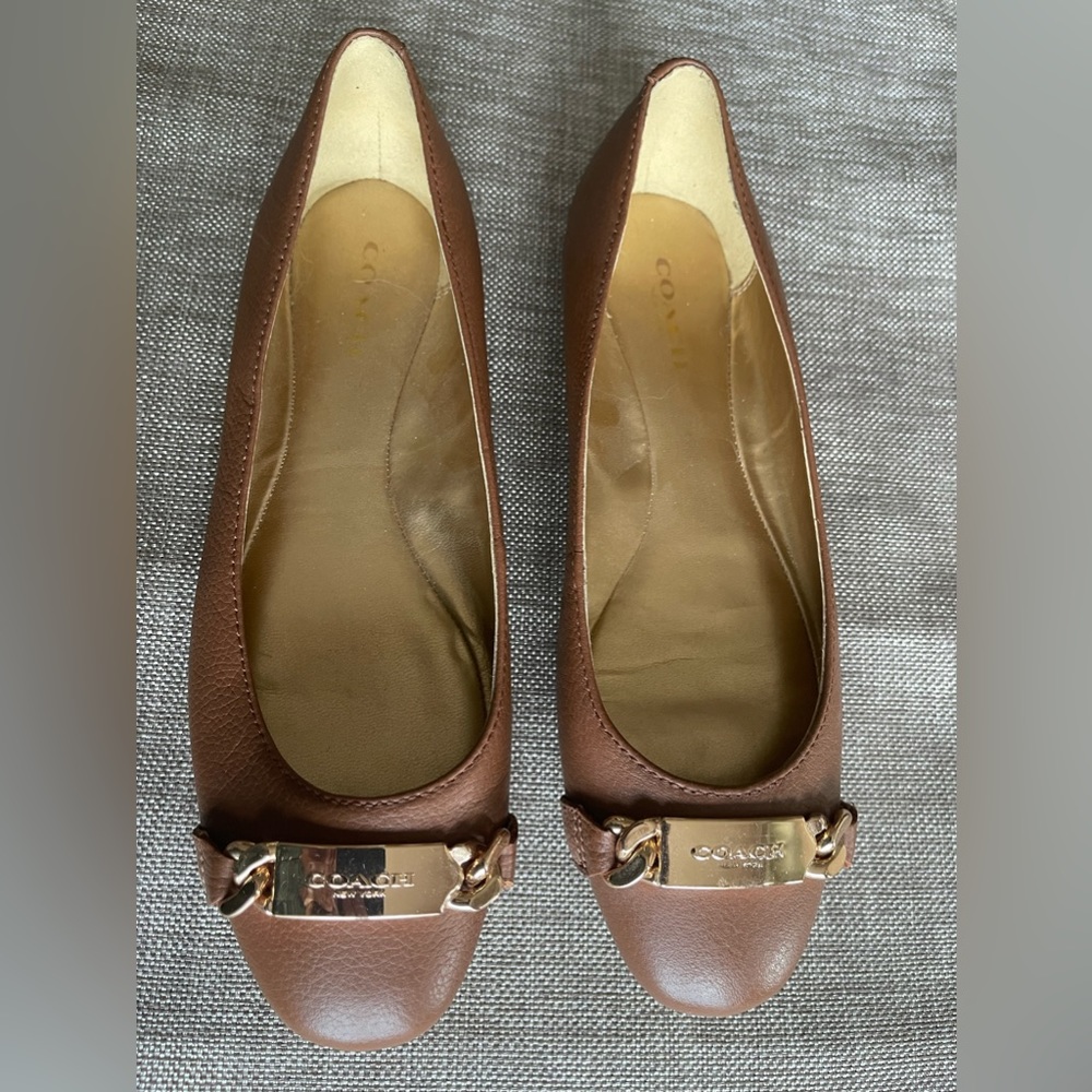 Coach - Bianca, tan leather flats. Size 6. Worn once.